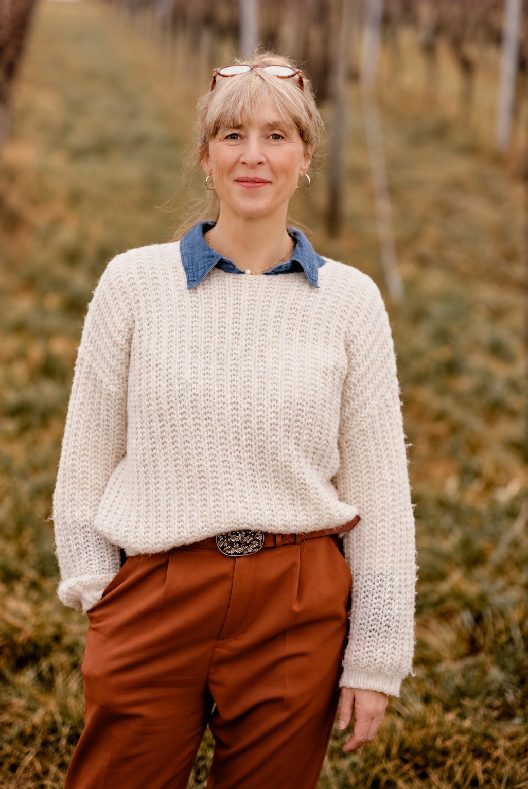 Nicole Joiko lächelt im Herbstlicht